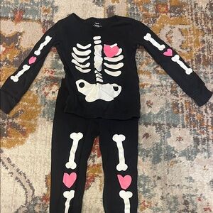 Girls 4T Carters Glow in the Dark Skeleton Pajamas with Heart Accents